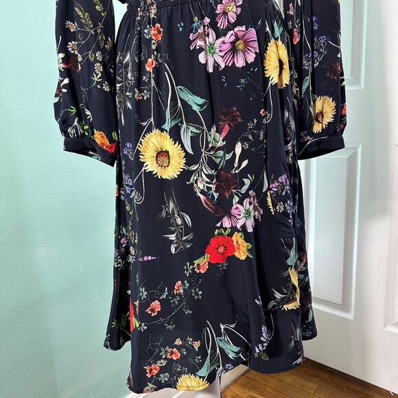 Amour Vert Elma Silk Wrap Dress Provence Floral Navy Small NWT Made in USA - Picture 7 of 8